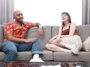 性感18岁的诱惑她姐姐的男朋友各种嗨舔