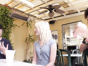 [HIKR-192] ロスでナンパしたビバリーヒルズのお嬢様が処女なのに中出しAVデビュー - 1of5