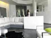 克洛伊·阿莫尔和 塞塞·卡佩拉分享一个男人