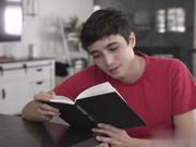 哇！你在我的阴户里充满了超级英雄大小的负载