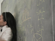 女学生吉米·金姆在教室里被老师上了