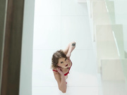 令人惊叹的女神奥克塔维亚红色硬核阴部被捣碎