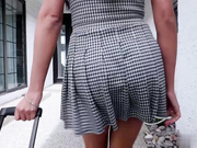 性感摩洛伊斯兰解放阵线客人引诱年轻的大鸡巴