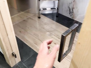 在水疗馆遇到俩辣妹并把她们就地正法