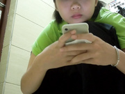 某大型商場公共女廁拍攝到的各式美女少婦如廁 雪白大屁股看得讓人欲火焚身 人美逼也很幹凈 1080P原版高清