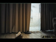 饭局相识的可爱夫人欠钱花，大把钞票砸下去酒店接受调教 干别人的老婆不心疼，用力插淫水流到盗出都是