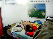 居家攝像頭黑客破解拍攝到的小夫妻大床上啪啪過性生活 貌似好久沒操了有點猛啊 露臉高清