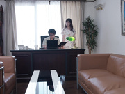 [JUQ-956] リゾートプールNTR 専属イイ女×大人のビキニ…背徳感と開放感が交錯するNTRドラマ―。 日下部加奈 - 1of5