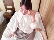 初撮り※23歳大手ホテル従順スタッフ　お客様満足度1位 VS 変態クレーマー