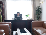 [JUR-151] リゾートプールNTR 専属イイ女×大人のビキニ…背徳感と開放感が交錯するNTRドラマ―。 水戸かな 【破解】 - 1of5