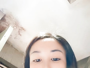 披肩短发全程露脸轻熟女小少妇的诱惑，听狼友指挥展示，揉奶玩逼跳蛋塞里面自慰呻吟，道具抽插撅着屁股求草