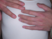 [APNS-384] 中年チ〇ポ偏愛女学生 オナバレから始まる、ずっと好きだったおじさん達とのとろける中出しセックス 綾美なな - 4of5