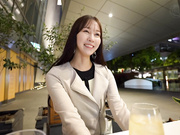 MFCW-058 元・港区女子→現・主婦モデルの神スタイル美人妻 (森あやみ) - 1of5