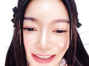 有气质的极品少妇，全露脸无毛白虎逼跟狼友撩骚互动，道具抽插骚穴特写展示，把自己搞喷了，精彩刺激别错过