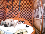 情趣酒店TP有文化的人真会玩好性感的内衣我也醉了这么近距离居然没有发现摄像头