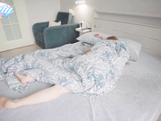 FS极品网红女神dolly_ruc【难得长相特别符合国人审美】还会撒娇的娇喘声音很好听，和男友晨炮！难得内射 顶级蜜臀