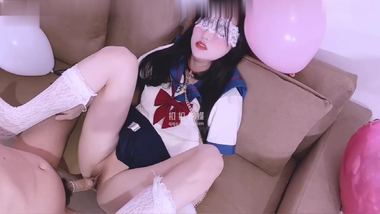 FSOG-007甜美萌妹生日遭灌醉-不见星空