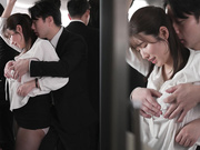 SNOS-335 「アナタの痴●なしじゃ生きていけない…」生真面目な女性教師が初めての電車痴●でまさかの官能テクとスリルの虜に。 木村愛心 - 1of5