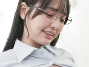 [破解]START-004 和会计部欲求不满OL的遭遇 无论是在家还是在公司都和她有关系 恋渕ももな - 2of5
