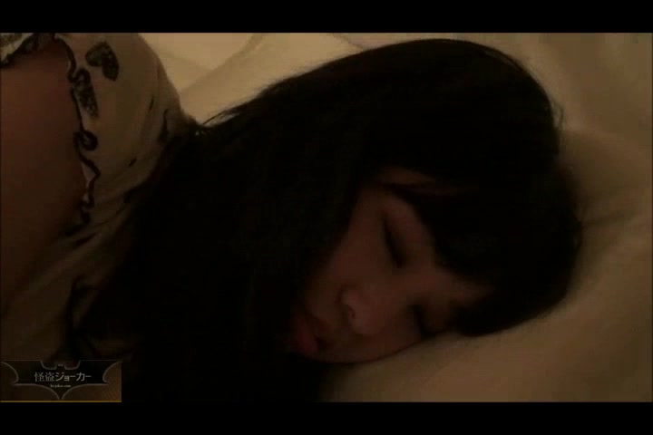 酒吧聊得来的漂亮妹子 清纯可爱 喝多后被带入酒店狂操 强上大奶子嫩妹子