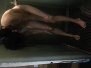 不知名小野模酒店大尺度私拍逼逼还挺嫩的摸几下就出水1080P高清无水