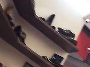 商店里偷拍到美女不穿内裤