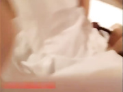 校花做愛時讓朋友拍攝,拍著拍著朋友也干起來了妹子有點不好意思