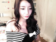 美女艾琳端莊美麗而不失俏皮可愛奶子很堅挺