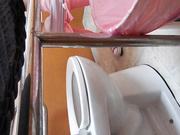 偷拍生過兩個小孩的女人上廁所