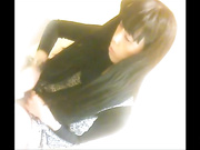 美女如云餐厅女厕TP第22季戴耳塞听着歌的骚货对着镜子扭屁股