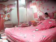 精品旅店偷拍纹身小胖和娇小女友镜头前近距离啪啪婉美动作片