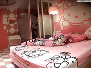 哈喽Kitty房偷拍气质高挑的短裤性感美女被猥琐男软磨硬泡狂操2次,真是一段鲜花插在牛粪上了,可惜了