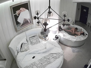 精装套房企业高管与苗条白嫩小情人开房啪啪真有情调喝红酒跳舞浴缸内大战舔逼水中女上站立回床上继续操