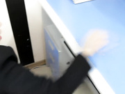 鸡年国外视频网站很火外貌非常淫骚的华裔美眉办公室被洋屌内射大屁股