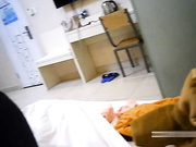 最近路边店查的严只好到小旅店电话召鸡来了一位身材苗条长发妹子屋里太冷了干的太仓促有点不爽对白有趣