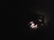 水滴摄像头偷拍小两口过夫妻生活老公卖力耕耘老婆忙着玩手机对白清晰有趣