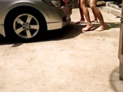 大白天把老婆拉倒院子按在車頭狂草 叫聲刺激.mp4