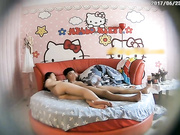 卡通主题宾馆拍趁着没有课大学生情侣开房爱爱长发小美女身材真好这白天晚上也数不过来一共干了多少炮对白精彩