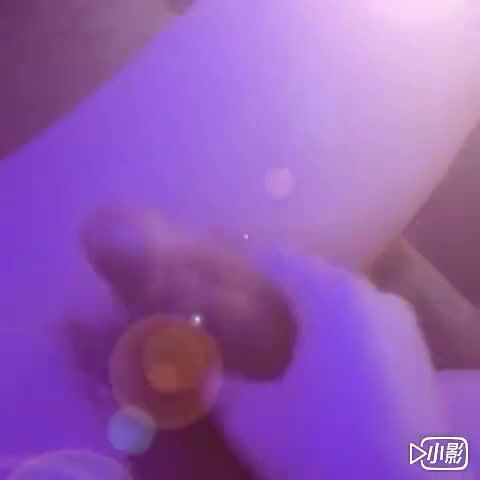 淫乱KTV,TS金美娜1vs N个男模，点这么多酒不喝尽吃鸡巴，众多男模掏出小鸟聚众对美妖撸起致敬！