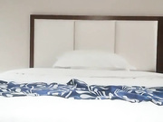 老哥探花今晚约了个高颜值白衣妹子TP啪啪 口交上位骑乘大力猛操非常诱人 很是诱惑喜欢不要错过