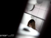 外站流出潜入大学女厕TP学妹嘘嘘05