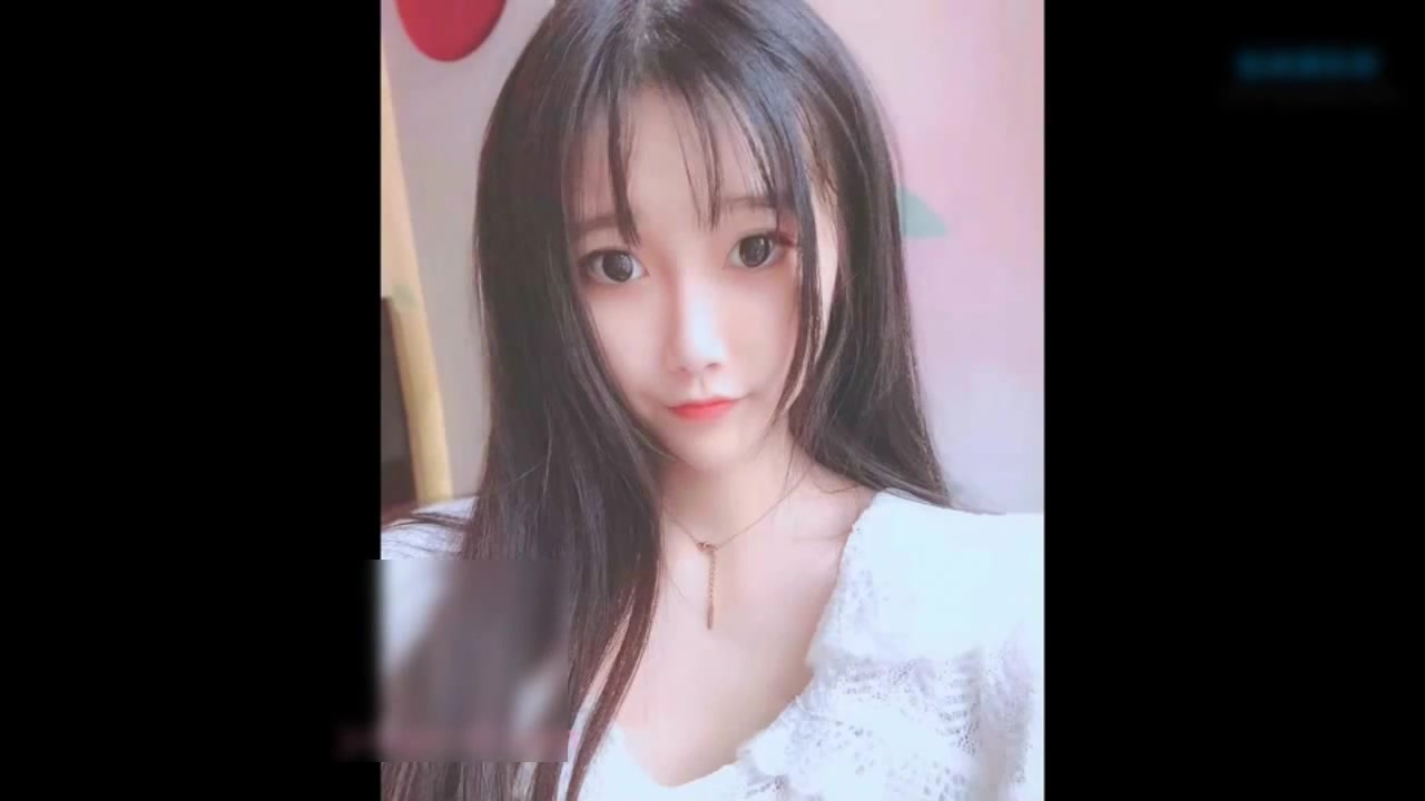 幼师专业的高颜值漂亮小美女学室友出来兼职援交赚外快,第一次就碰到位特别能干的客户,要求还多,都干哭了,国语!