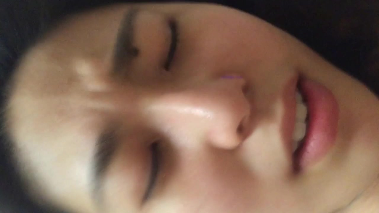 露脸高颜值大学美女和男友爱爱自拍