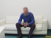 最新流出冒牌摄影师给乌克兰极品美女模特克鲁兹拍摄人体写真销魂自摸射淫师终于受不了激情肉战