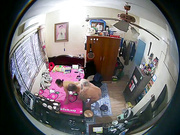 出租屋臥室針孔攝像頭拍攝到的漂亮小媳婦和紋身猛男啪啪打炮 主動翹臀給操表情淫蕩 露臉高清