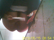 6月沟厕--好干净的白虎一只