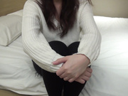 最新流出土豪帽子哥约会22岁清纯白嫩漂亮大学生美女一对奶子饱满坚挺爱液超多无套啪啪撸点很高1080P超清_01