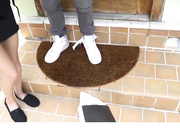 牙套大学生女孩上门请教问题被学长给操了