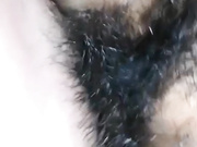 真实夫妻，逼毛茂盛的老婆就是性欲强，艹起来就是爽，无套内射，水又多。