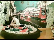 伦敦风酒店热恋小情侣啪啪啪激情性福妹子很敏感很能叫呻吟声听的心痒痒还说后面插不容易怀孕对白清晰搞笑